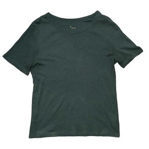 NWOT Basic Short Sleeve Crewneck T-Shirt